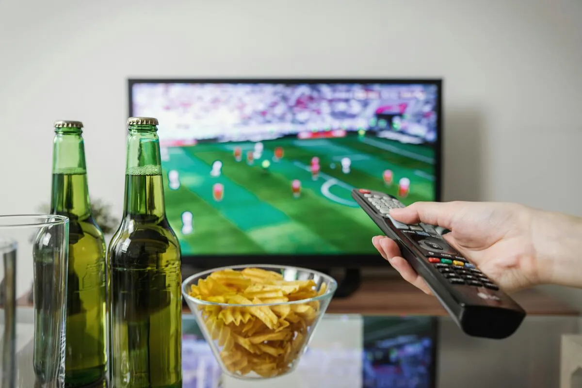 斯图尔特称赞主教练带队击败枪手的非凡经历与感受